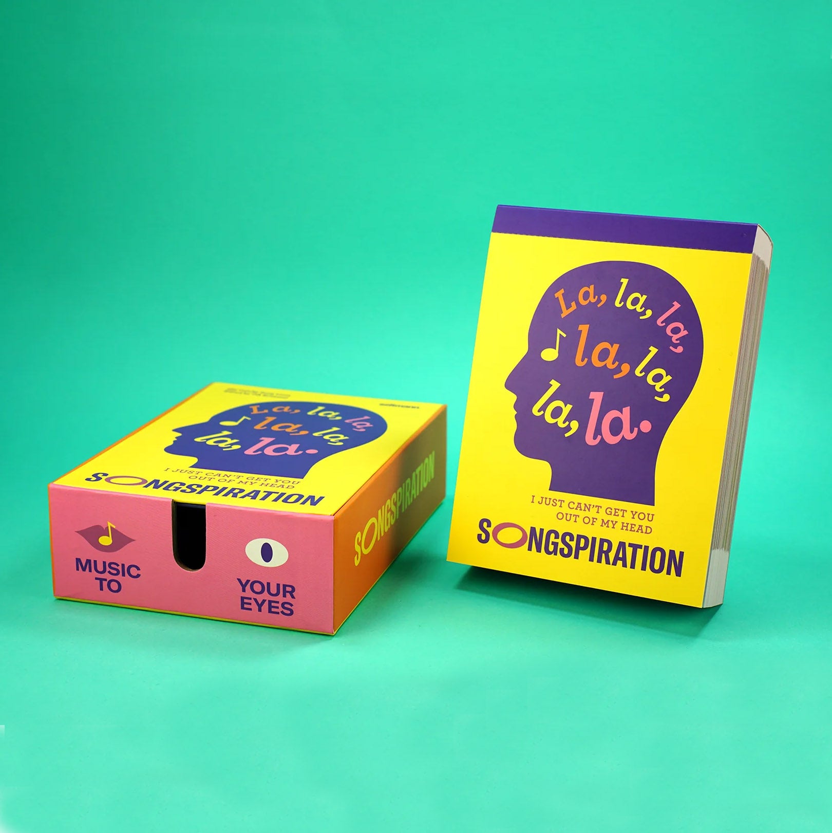 Scheurkalender Songspiration│Songteksten│art. 978-3-949070-17-4│calender naast doos met groene achtergrond