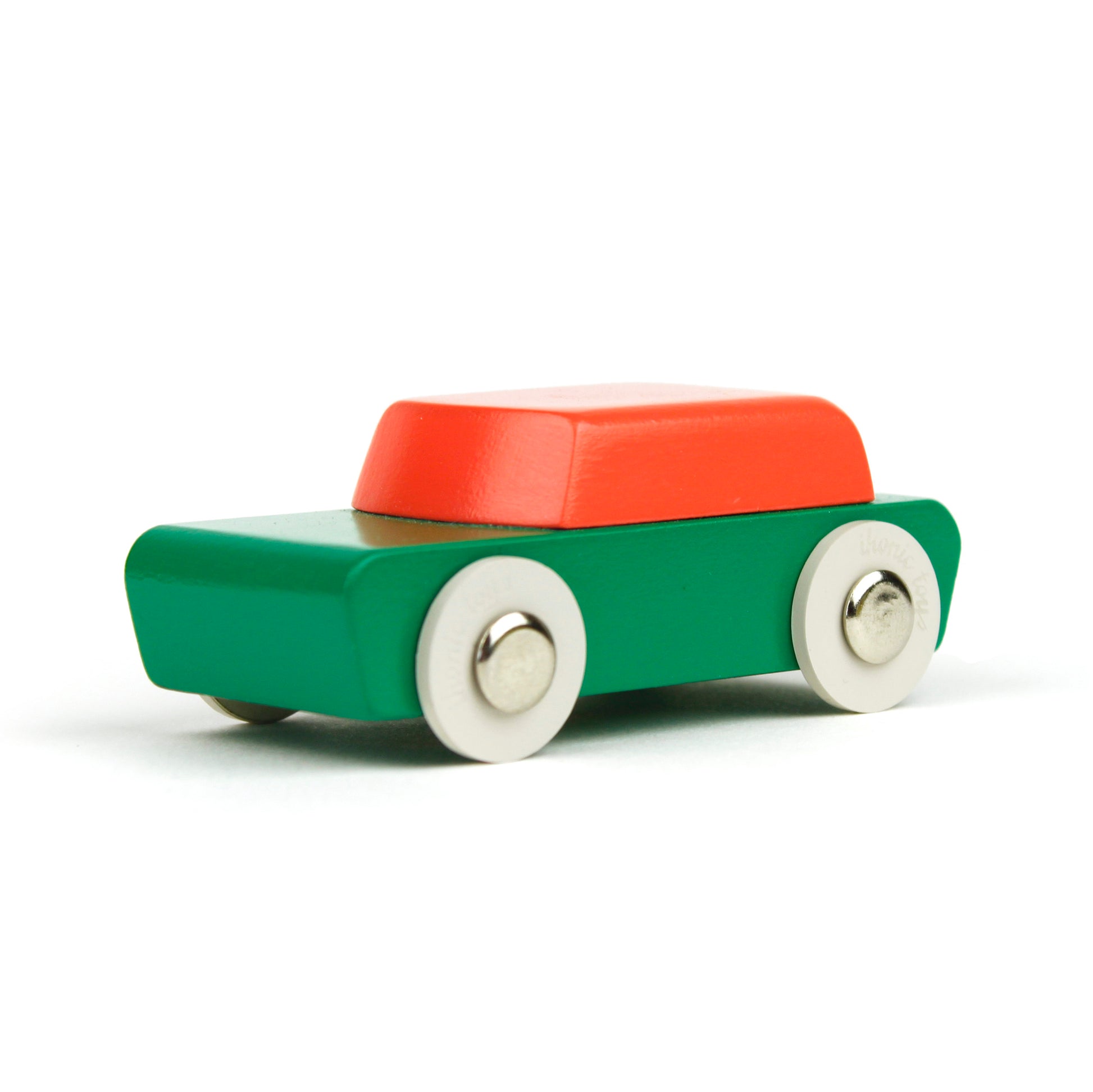Duotone Car #1│Floris Hovers│Ikonic│Houten Speelgoedauto│art. 190194│zijkant schuin