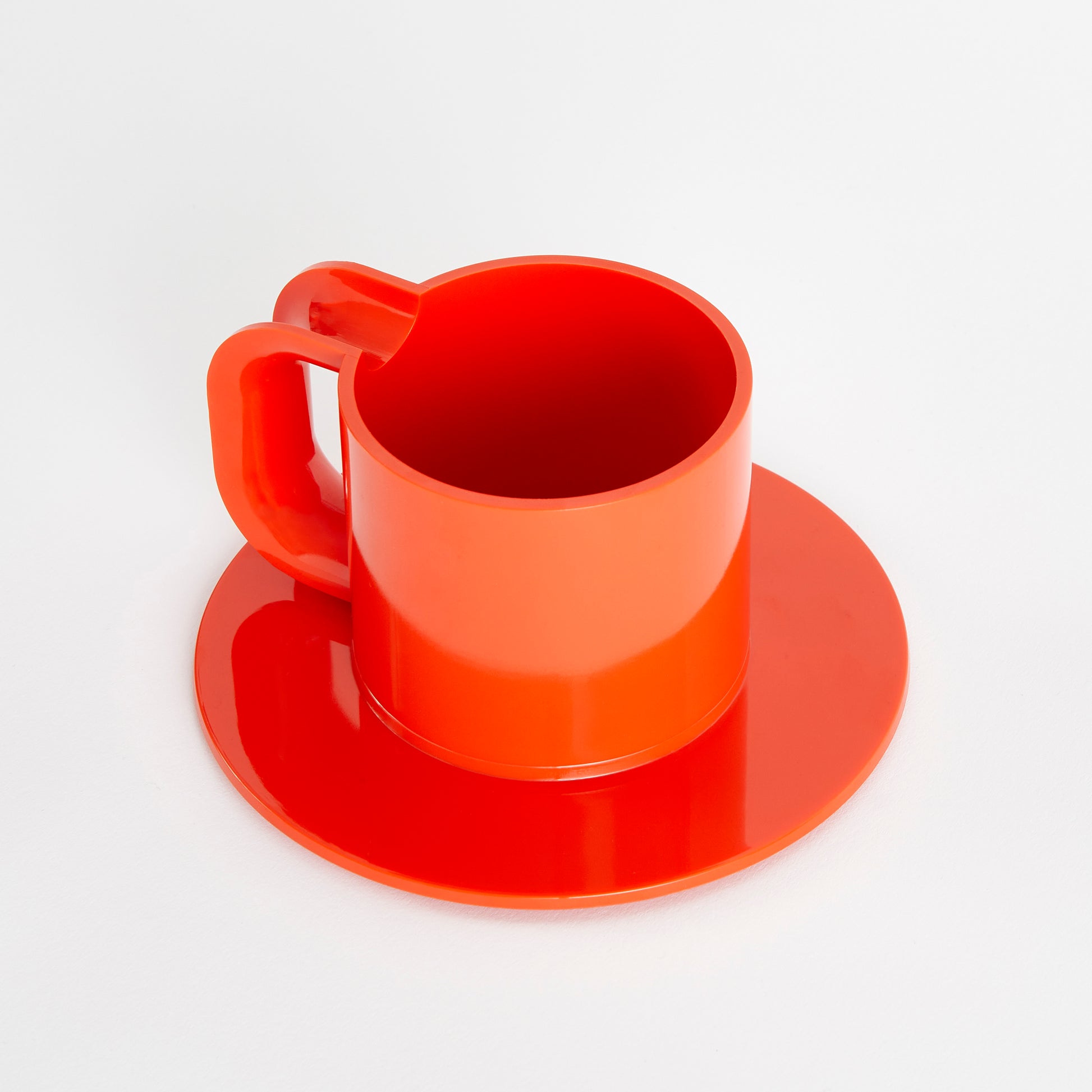 Heller Max Cup&Saucers Oranje│art. 300-07-12│losse kop en schotel met witte achtergrond