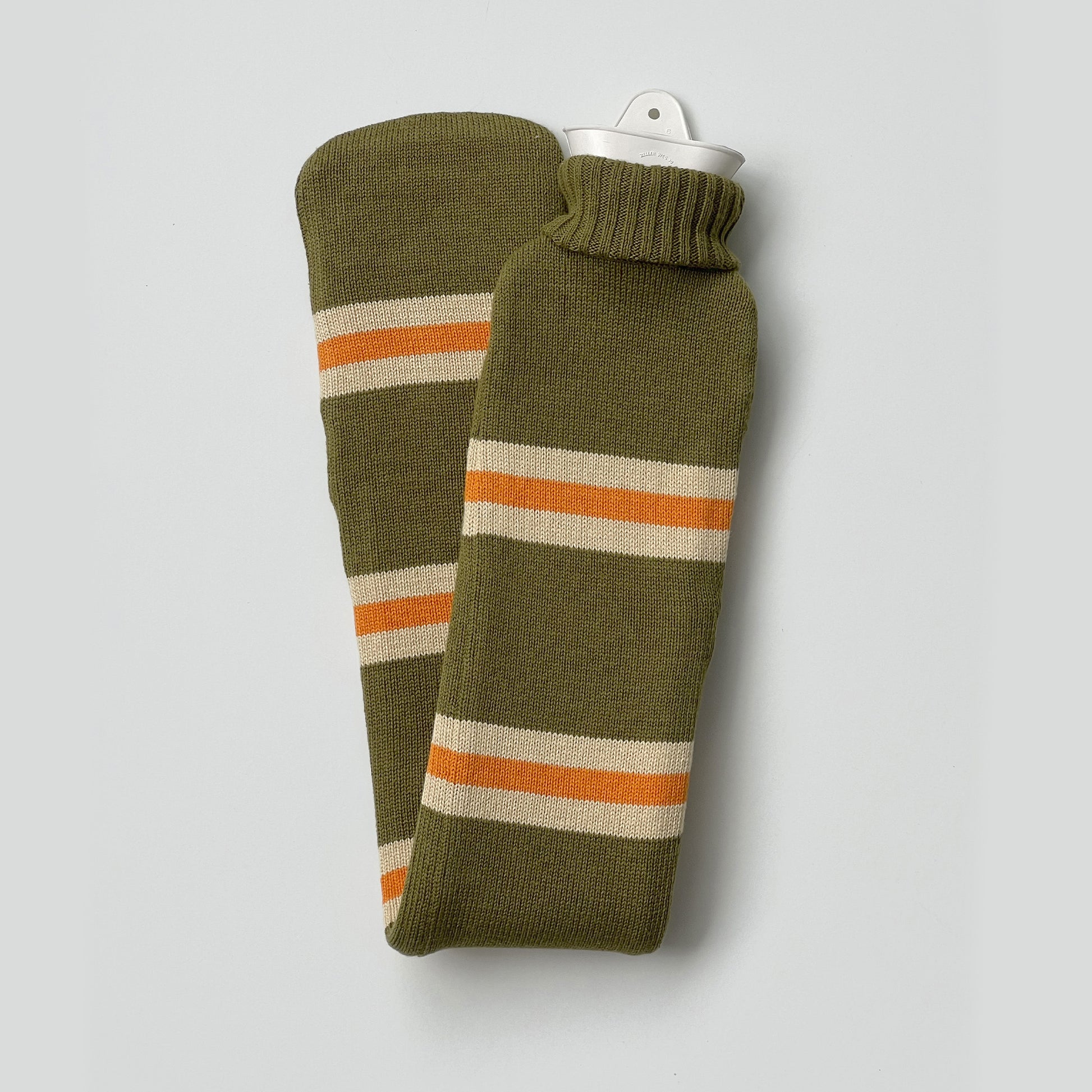 Hot Water Bottle XL College Green Suite702│art. XLHWBCG│dubbelgevouwen met grijze achtergrond