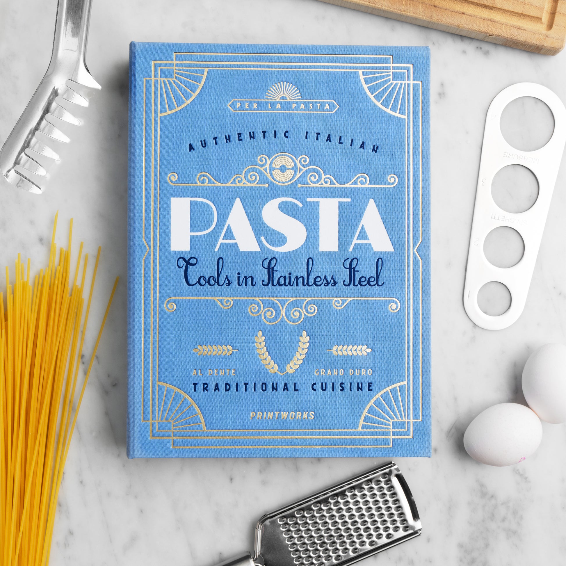 Pasta Tools - the Essentials│Printworks│art. PW00646│bovenaanzicht liggend op keukenblok