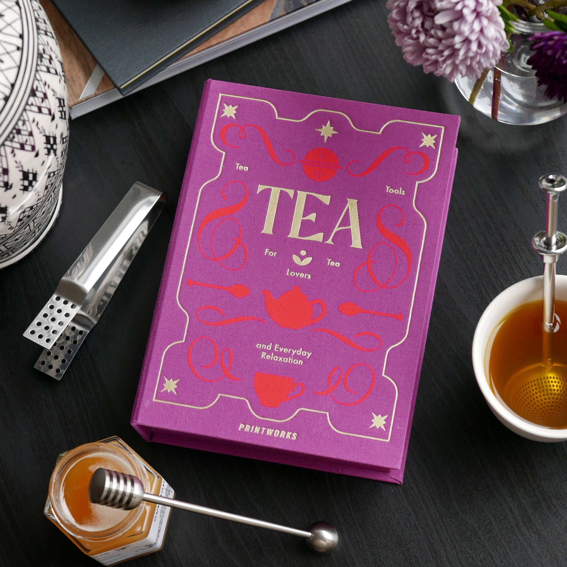 Printworks the Essentials Tea Tools│art. PW00631│bovenaanzicht schuin met thee infuser in kop