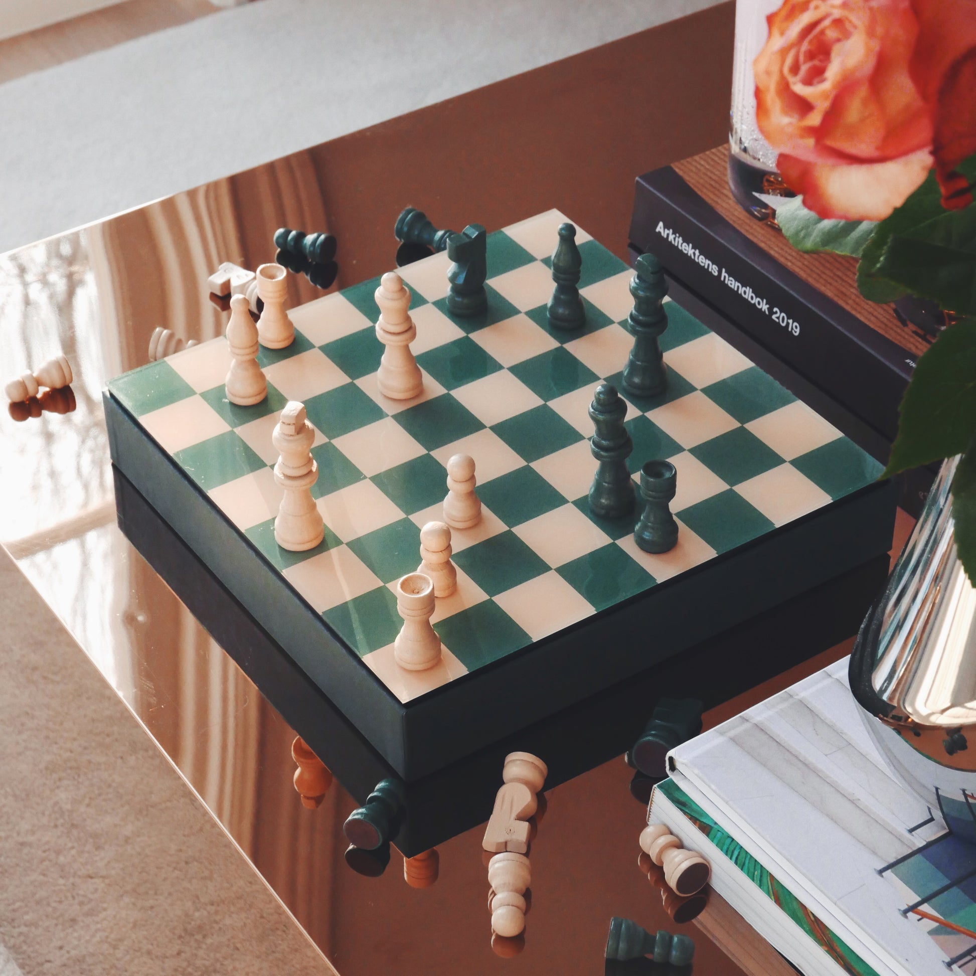 Classic Chess Schaakspel│Printworks│art. PW00684│uit doos op salontafel