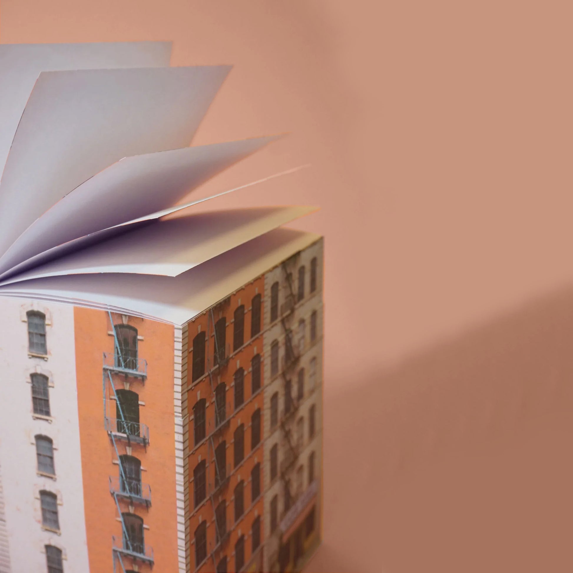 Memoblok Paperscraper Townhouse Soho│Seltmann Publishers│bovenkant met losse blaadjes