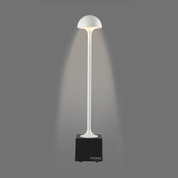 Flora Oplaadbare Tafellamp Wit│Buitenverlichting│art. 78460│voorkant met grijze achtergrond en licht aan