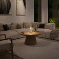 Sompex Lubao Sand│Oplaadbare Tafellamp│art. 78623│op houten salontafel met licht aan