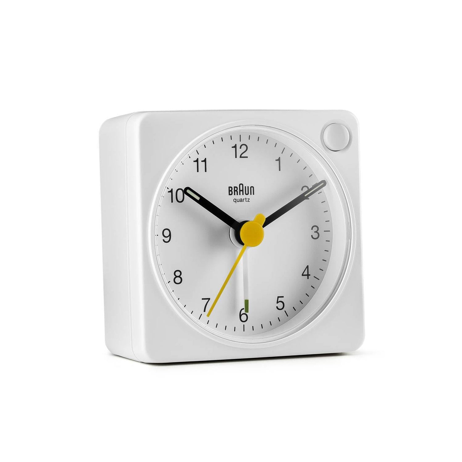 Braun Wekker Analoog BC02W│Wit│Reiswekker│voorkant schuin met witte achtergrond