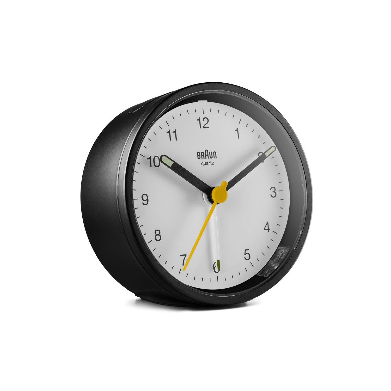 Braun Wekker Analoog BC12BW│Zwart&Wit│ voorkant schuin met witte achtergrond