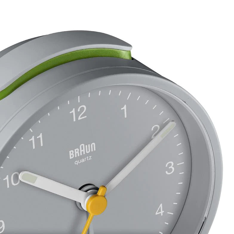 Braun Wekker Analoog BC12G│Grijs│bovenkant detail alarmknop