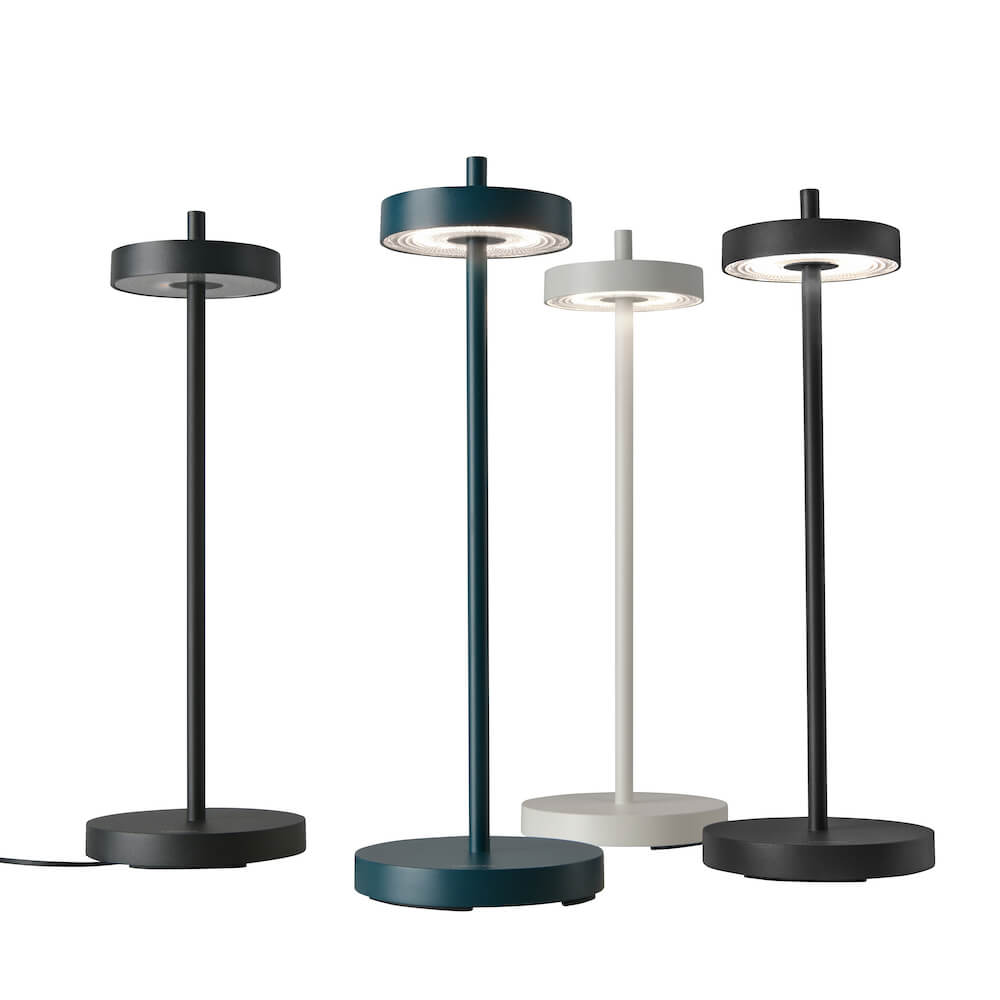 Essence • Tafellamp Oplaadbaar • Newdes • Designmarket.today • Minimalistich en innovatief! Essence is een draadloze oplaadbare tafellamp van het Duitse merk Newdes. Geschikt voor binnen en buiten. Een tijdloos design, voorzien van de modernste techniek. Traploos dimbaar, instelbare kleurtemperatuur, spatwaterdicht.
