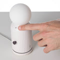 Original Lamp Wit│Lund London│Oplaadbare Tafellamp│art. 7478│met hand op touchknop