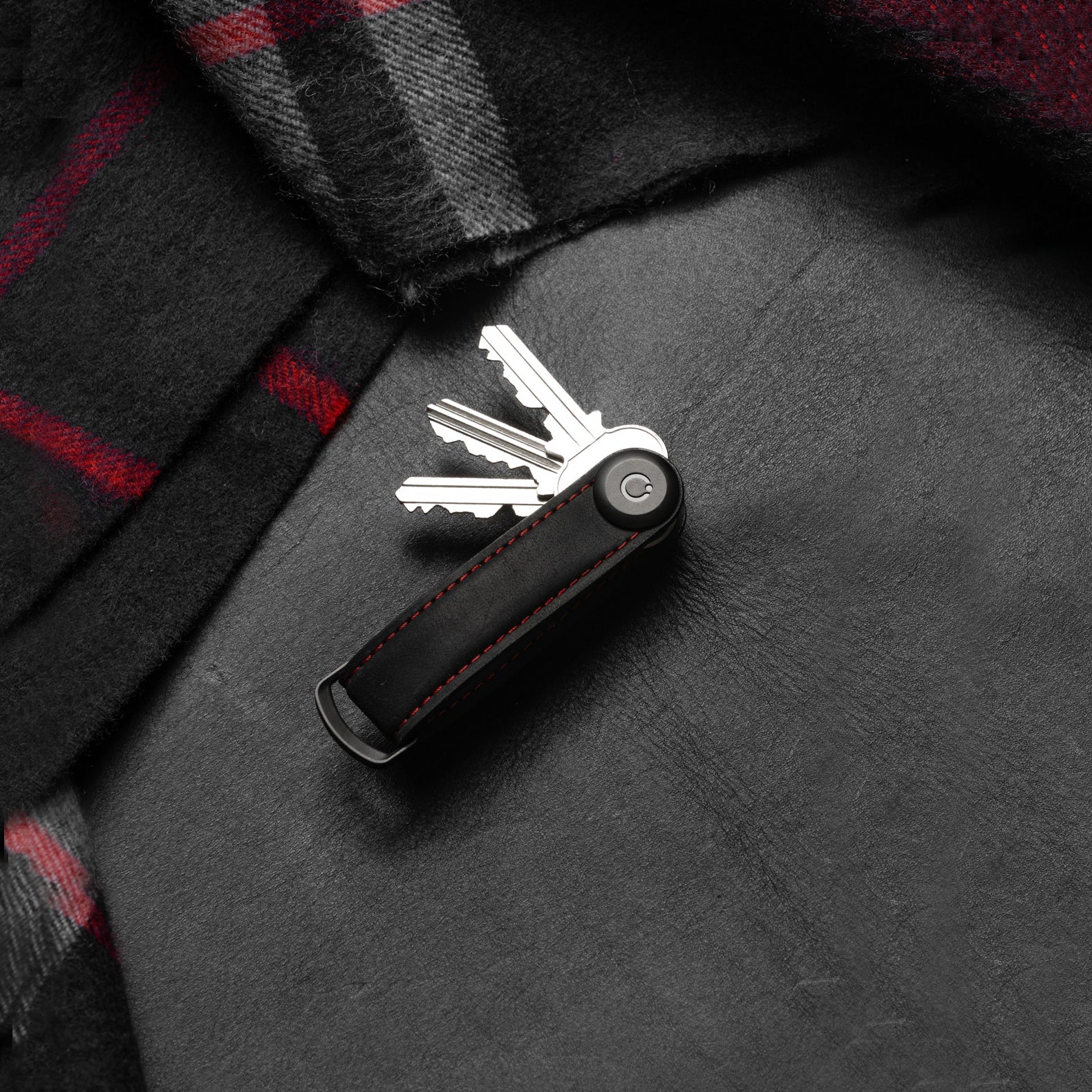 Key Organizer Orbitkey│Crazy Horse leather Obsidian Black-Red│CHLO-2-OBRDBK│sleutelhanger leer geopend