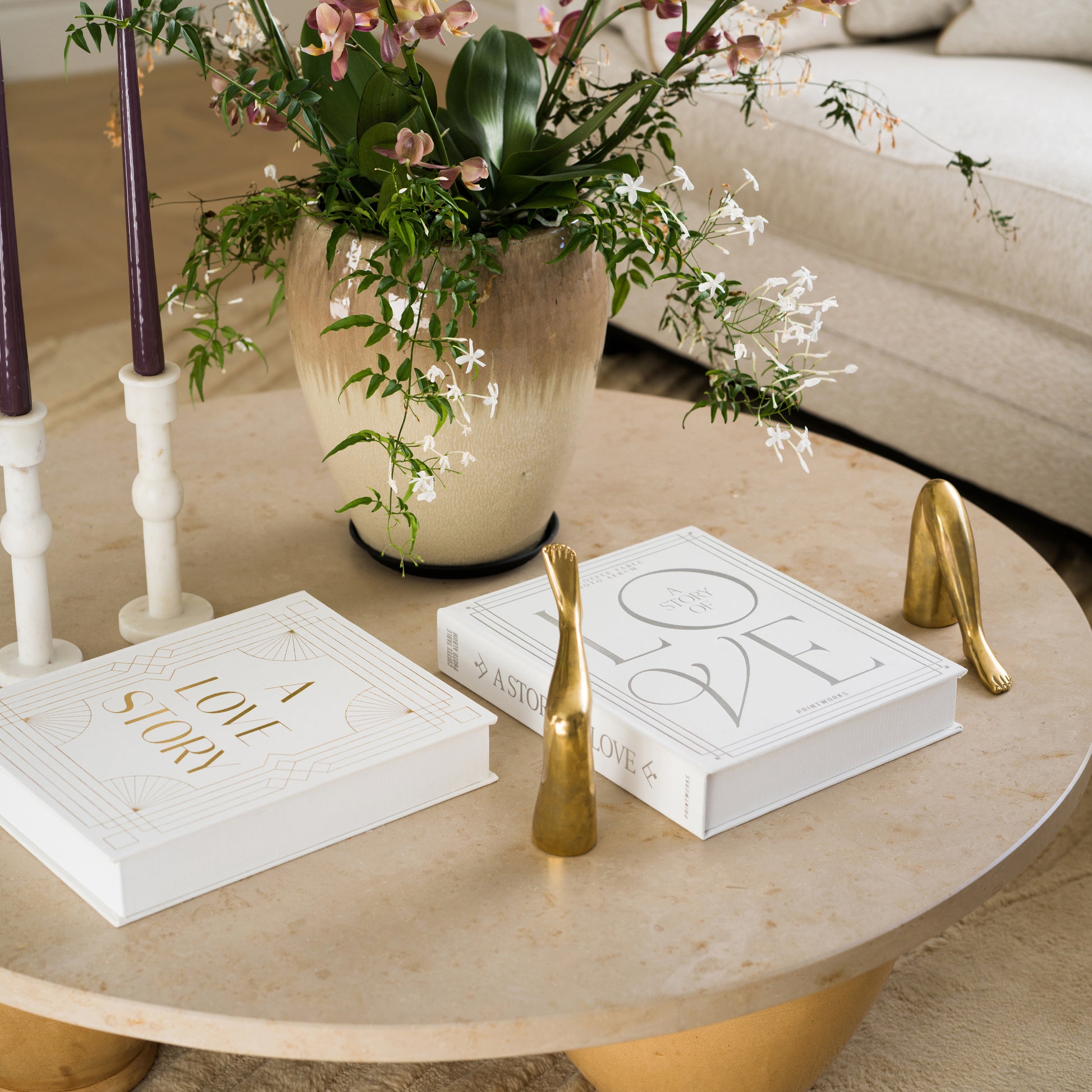 Fotoalbum Huwelijk Printworks│A Story of love│art. PW00606│op ronde salontafel met PW00605