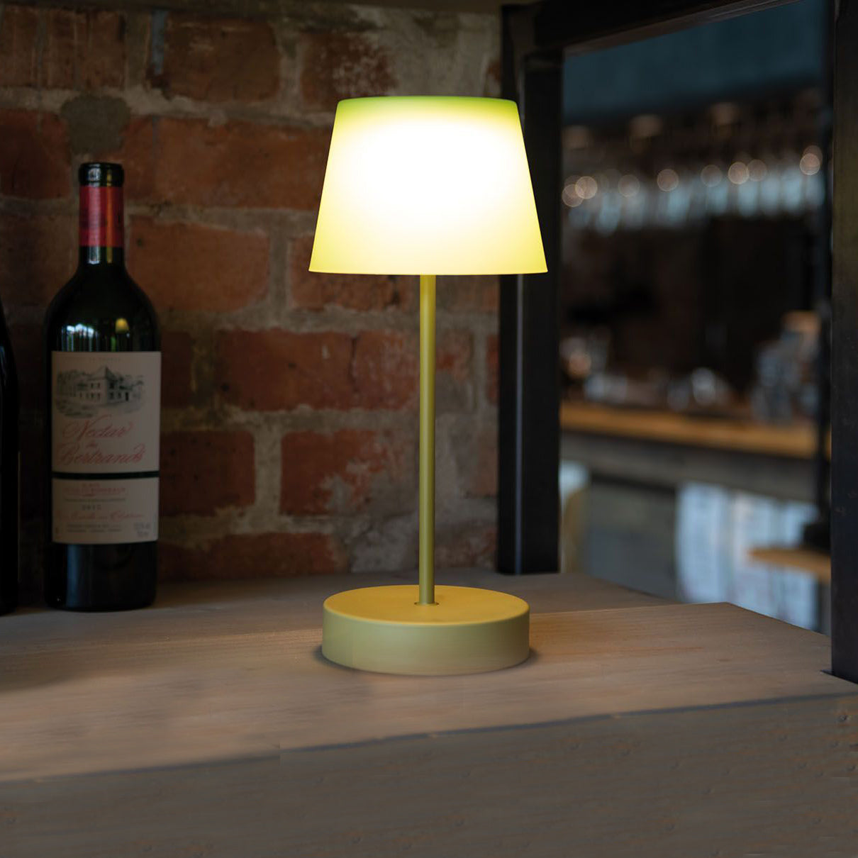 Oscar Oplaadbare tafellamp Fresh│Remember│art. LT03│Buitenverlichting│lamp aan keuken