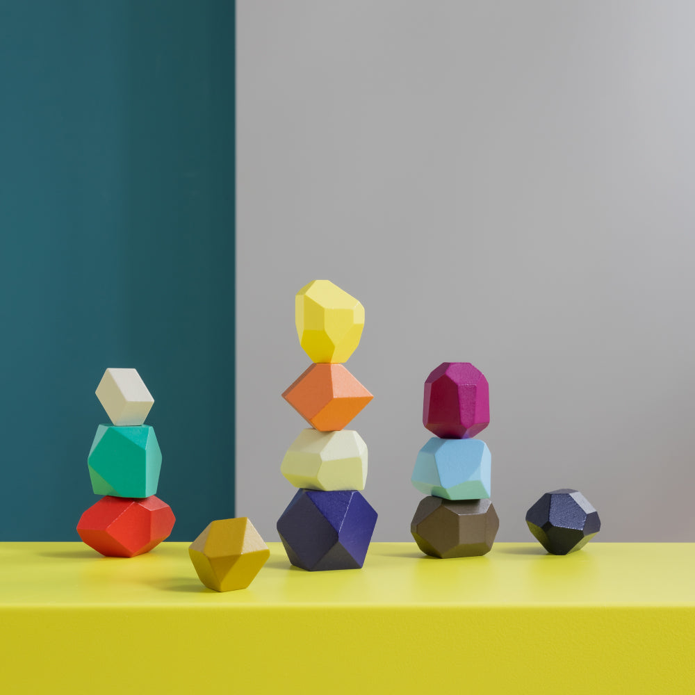Torrino Stapelspel│Remember│art. SH1│meerdere torens van stenen op gele kast