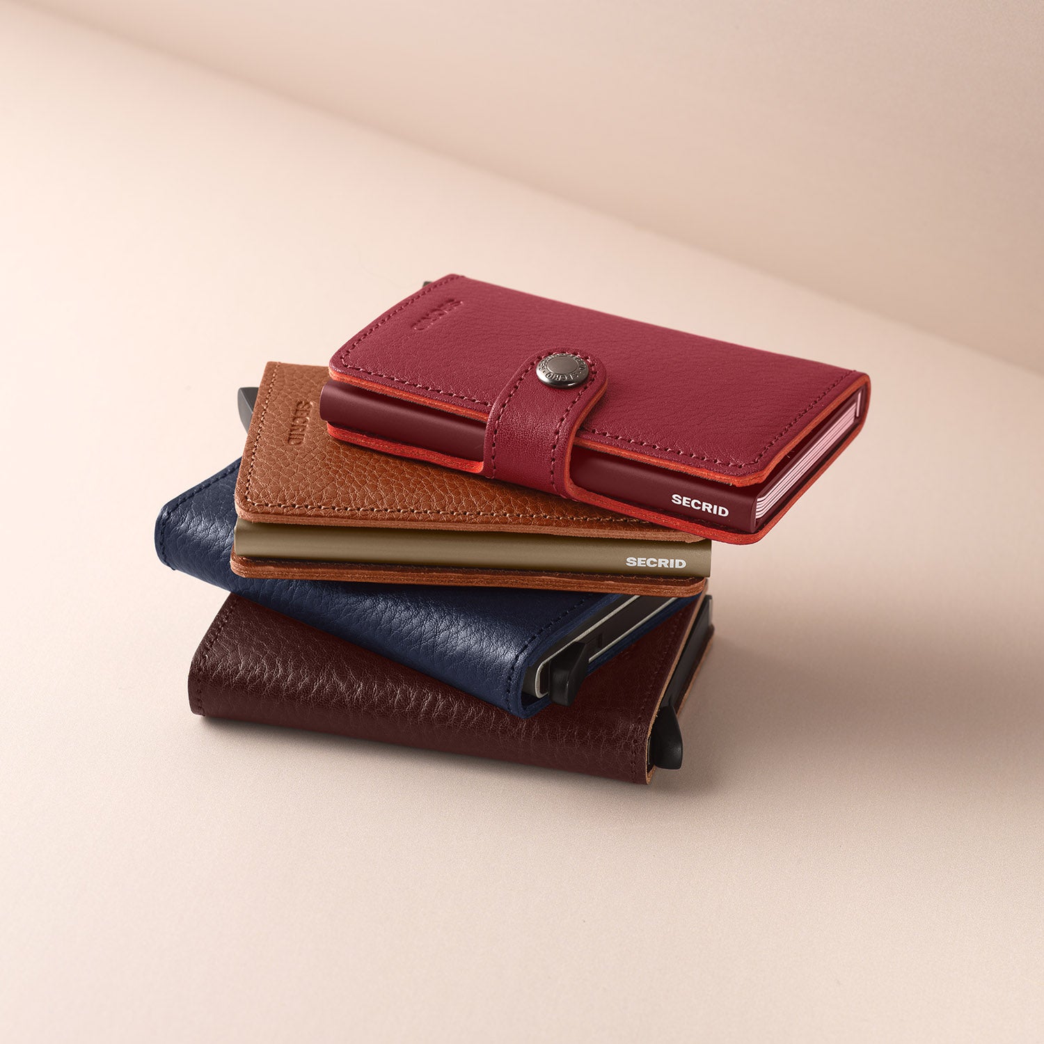 Secrid Miniwallet Veg│art. MVG-BLACK-BLACK│Pasjeshouder│groep diverse kleuren leersoort