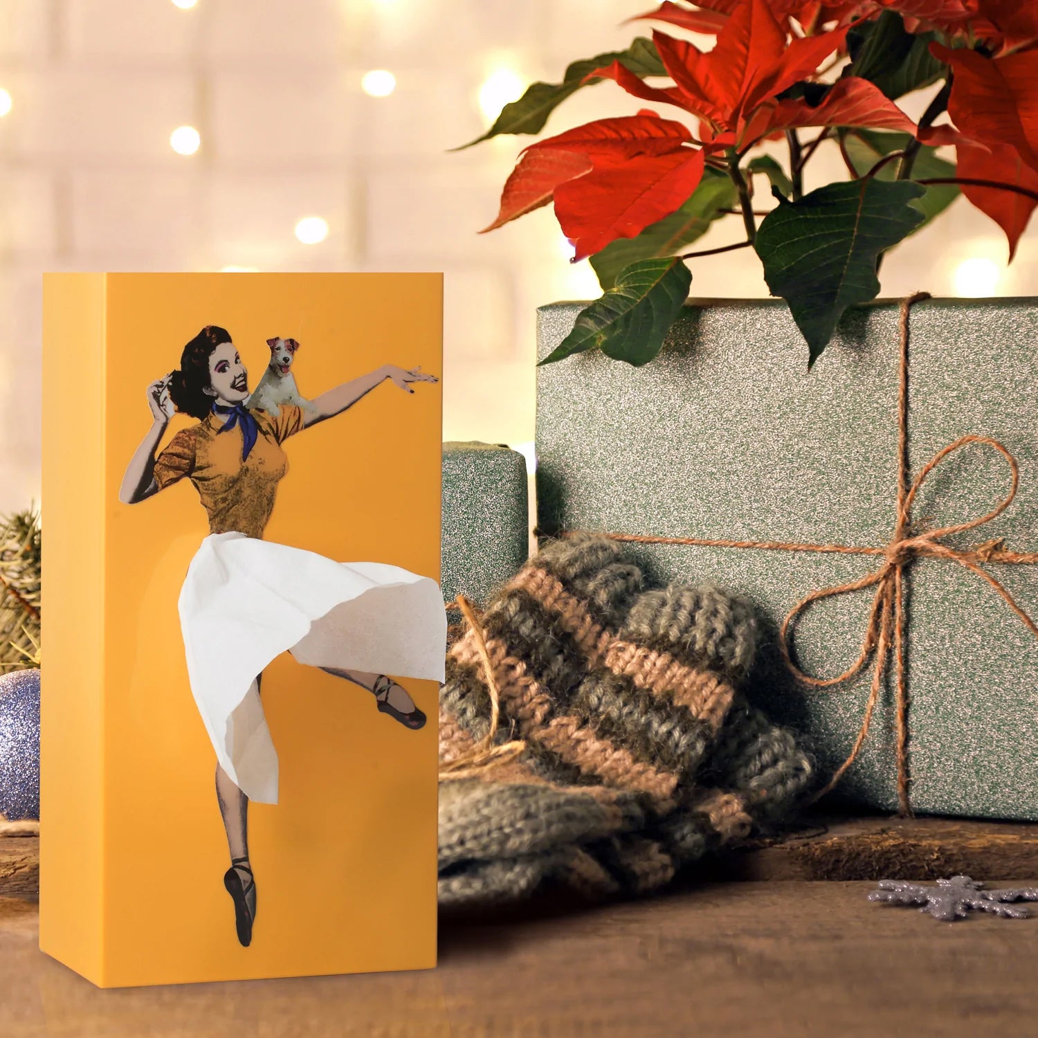 Spextrum Tissue Up Girl Tissuebox│Orange - Yellow│Retro Pin-Up│Zakdoekhouder│foto lifestyle_A