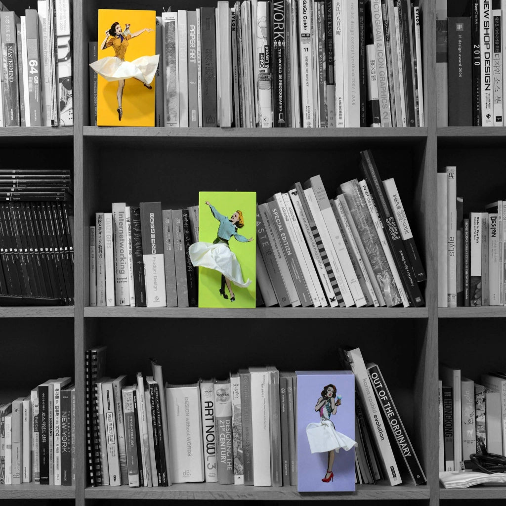 Tissue Up Girl Tissuebox│Groen│Retro Pin-Up zakdoekhouder│foto in boekenkast