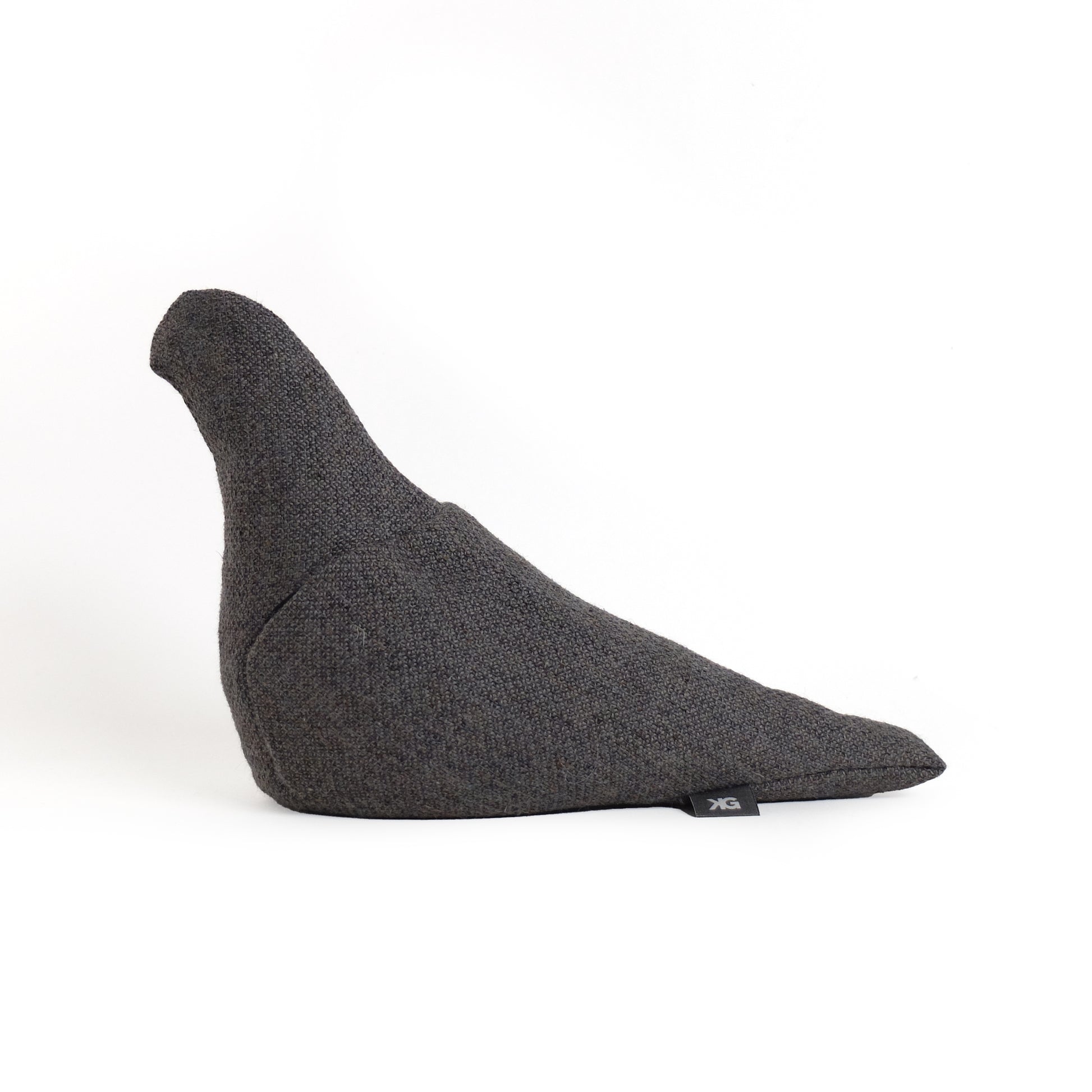 Pigeon Service nr. 20 Christien Meindertsma│Stoffen Duif│zijaanzicht