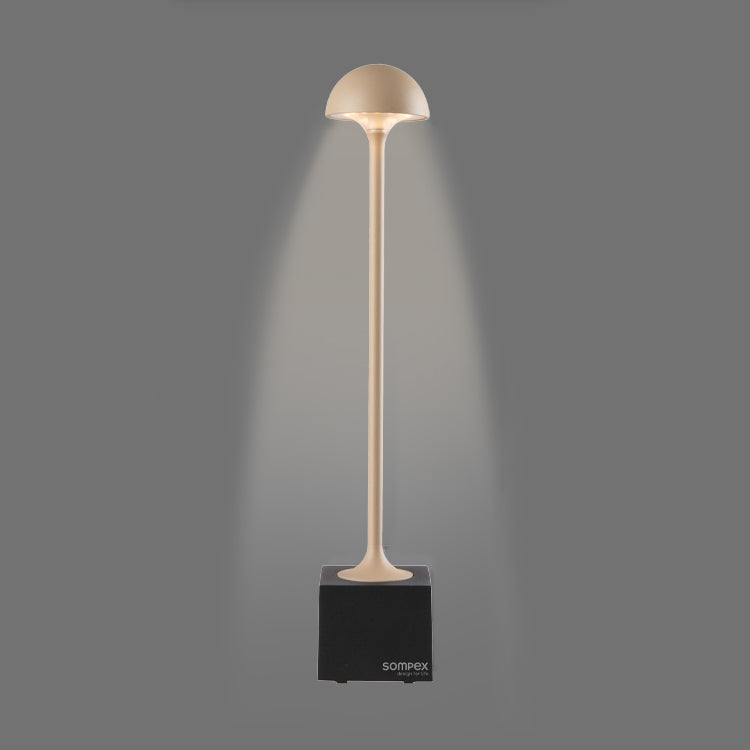Sompex Flora Oplaadbare Tafellamp Beige│Buitenverlichting│art. 78464│voorkant met grijze achtergrond en licht aan