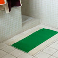 Badmat Martens & Martens Green&Honey│Suite702│art. MMBM50GRHO│met groene kant boven naast douche
