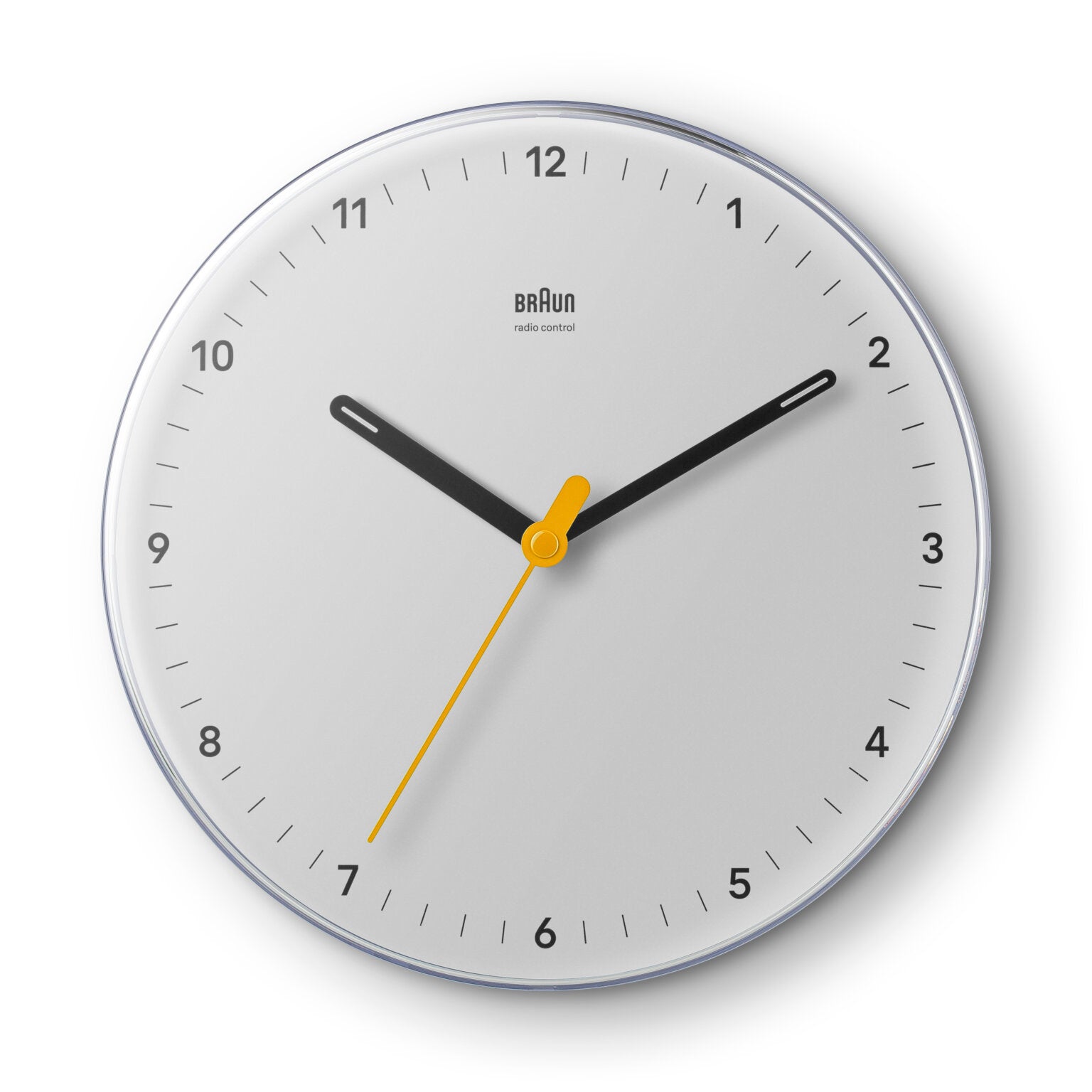 Braun Wandklok Analoog BC26W-DCF Wit│radiogestuurd│vooraanzicht met witte achtergrond