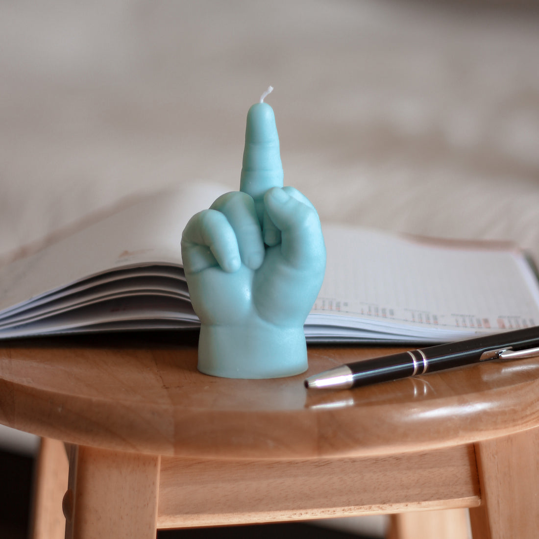 Candlehand F*ck You Kaars Baby Lichtblauw│art. BB-FCK-BLUE│naast geschenkverpakking