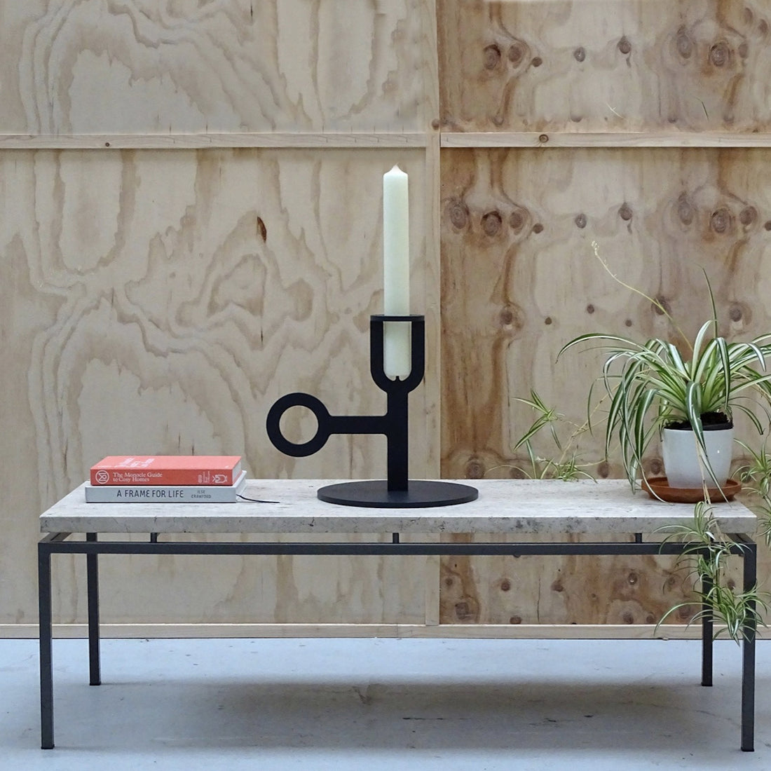 Carry On Big Kandelaar│Peter van de Water│Goods│art. CB 10.01│voorkant met witte kaars en witte achtergornd