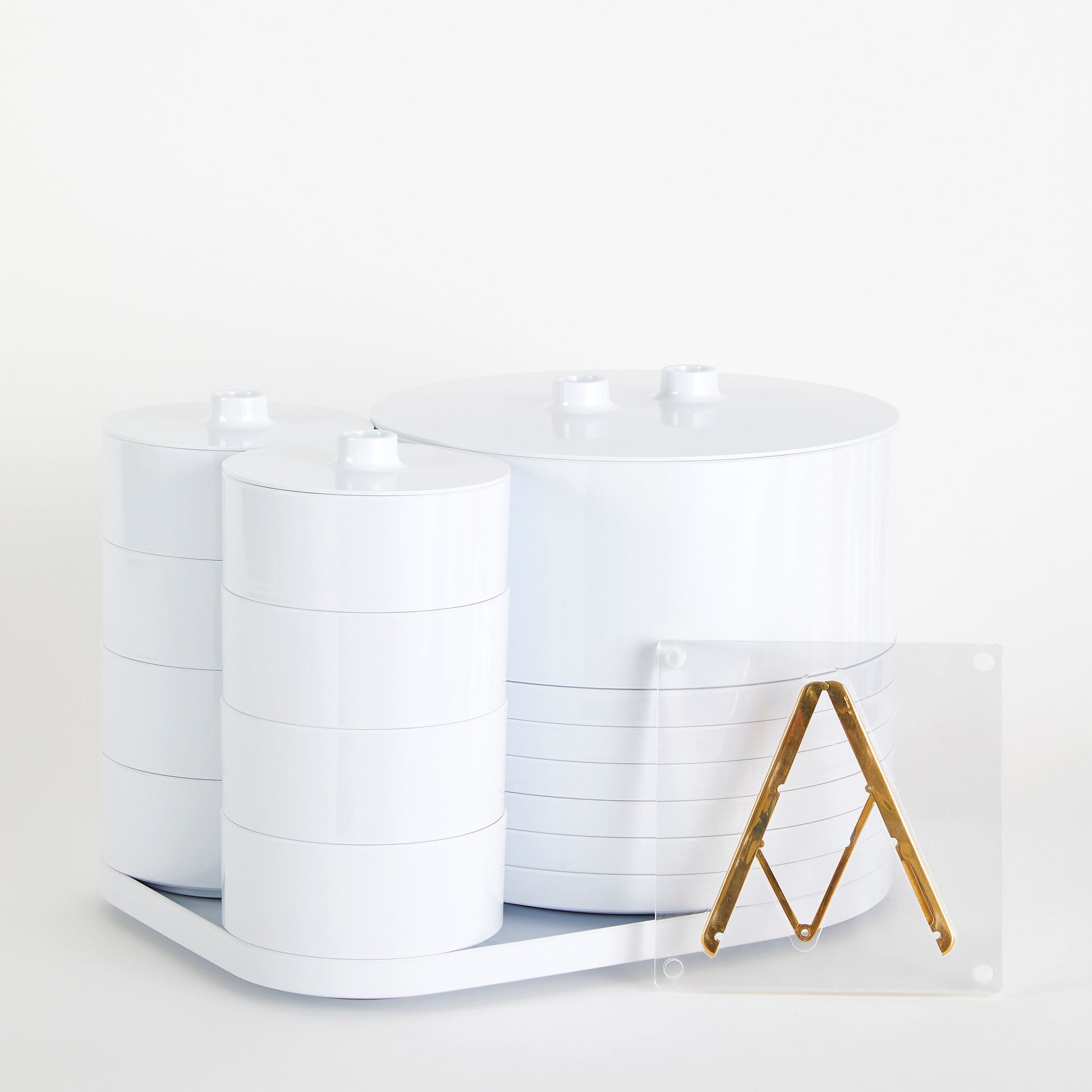 Heller Max 1 Dinnerware 25 DLG│art. 100-01-25│gestapeld op dienblad met witte achtergrond