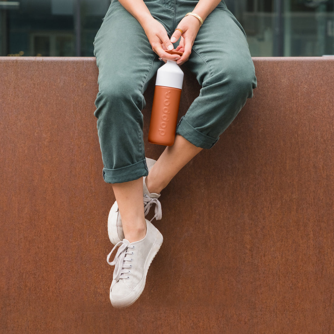 Dopper Insulated Large Terracotta Tide│Thermosfles 580ml Roodbruin│art. 3384│voorkant met witte achtergrond
