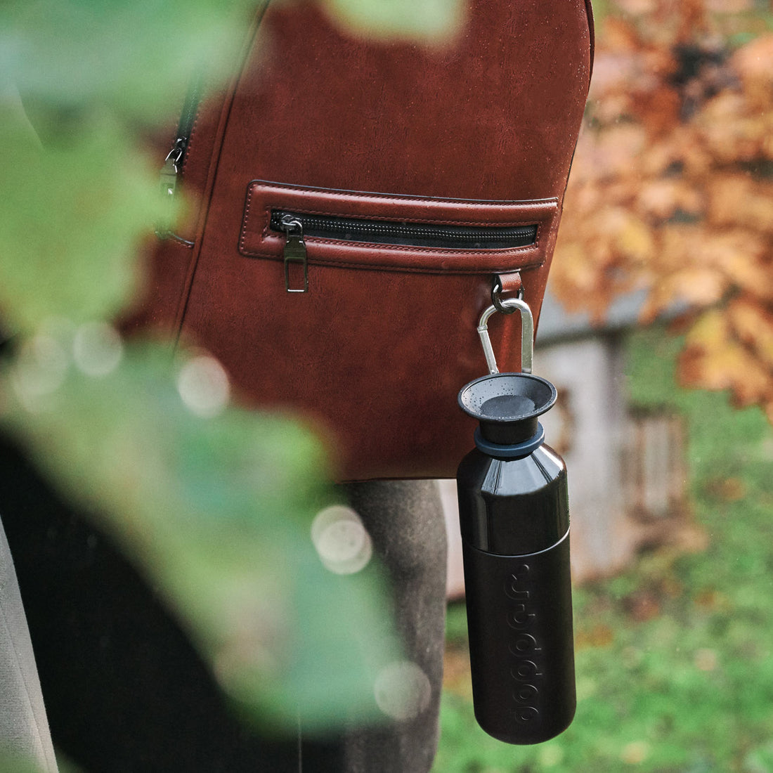 Dopper Insulated Large Blazing Black│Thermosfles 580ml Zwart│art. 2035│vooraanzicht met Thermos logo