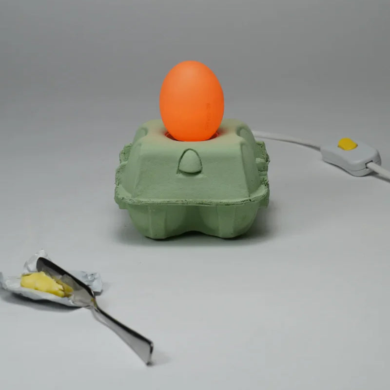 EggboxLamp Mint│Tafellamp Eierdoos│met Egglamp Bruin met licht aan