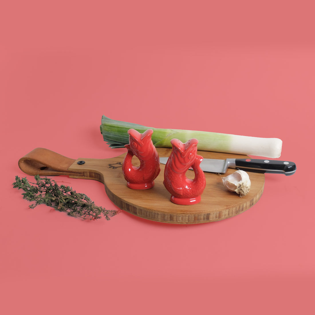 Gluckigluck Peper en Zoutstel Rood│art. G1159/RED/W│vooraanzicht staand en liggend