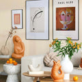 Gluckigluck Waterkaraf Oranje│Guggle Jug│art. G31155/OR/W│op salontafel in woonkamer