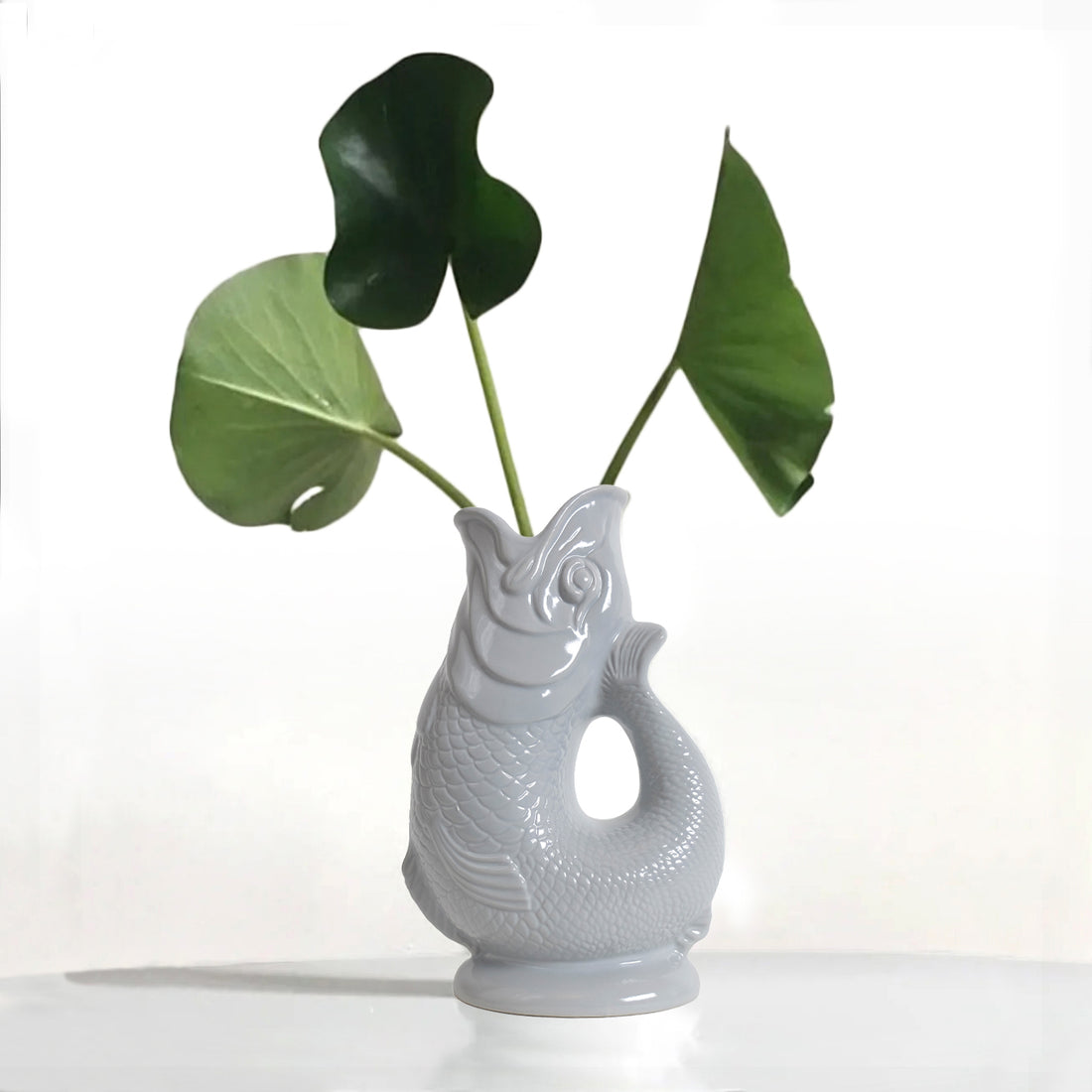 Gluckigluck Waterkaraf│Guggle Jug Vis│Oyster│art. G31155/OY/W│zijaanzicht rechts met witte achtergrond