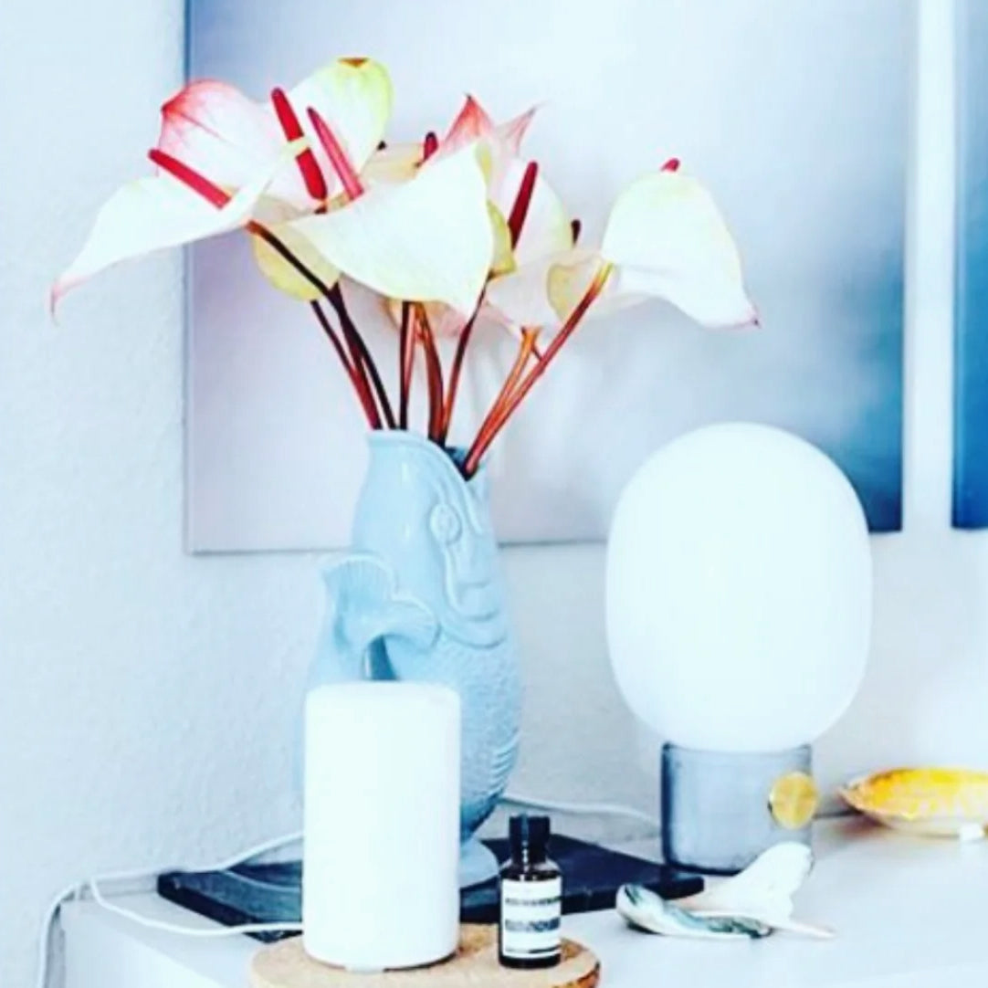 Gluckigluck Waterkaraf Vis│Lichtblauw│Guggle Jug│art. G31155/PB/W│voorkant kan met witte achtergrond