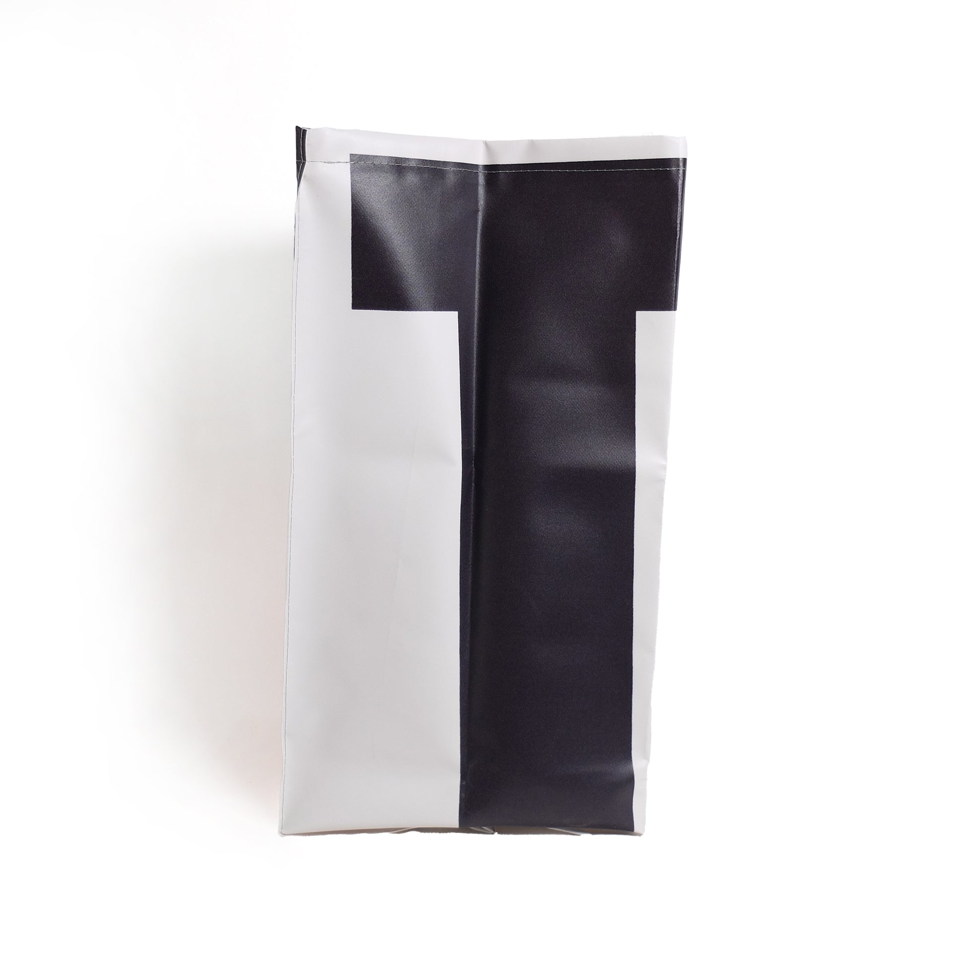 Bisonbag Prullenbak en Wasmand Goods│Gebruikt Vrachtwagenzeil│art. BB 10.01 Nr.2│voorkant recht