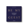 Hellblaues Gästebuch Be My Guest von Printworks liegend, von oben gesehen
