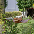Leaf Me Vogelvoederschaal aan boom in moderne tuin