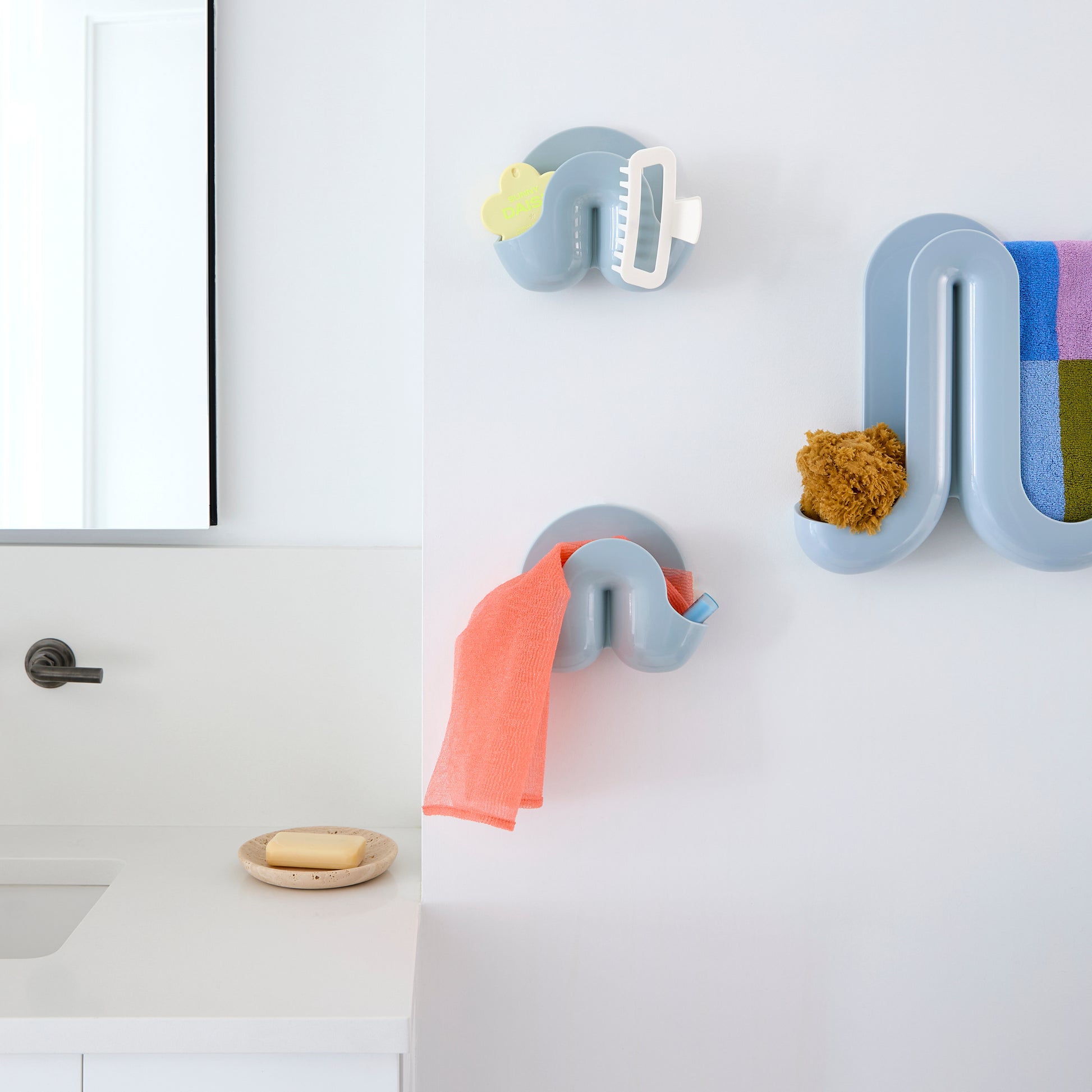 Heller Swell Catchall Mini Blauw│art. 2304-10│in badkamer met grote versie