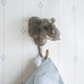 Kapstok Olifant Wildlife Garden│art. WG4533│tegen wand met behang