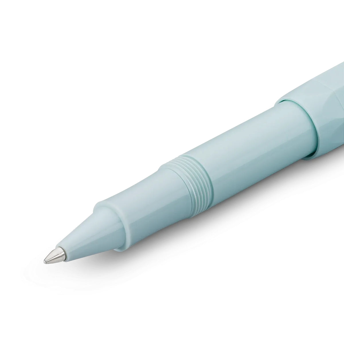 De zilverkleurige schrijfpunt van de Kaweco Skyline Sport rollerball in mint.