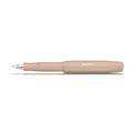 Kaweco Skyline Sport vulpen in macchiato, liggend met de dop achterop.