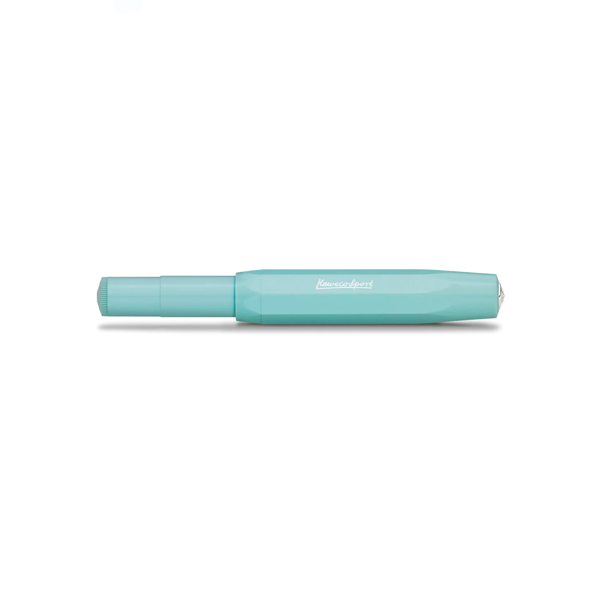 Kaweco Skyline Sport vulpen mint met gesloten dop, van opzij.