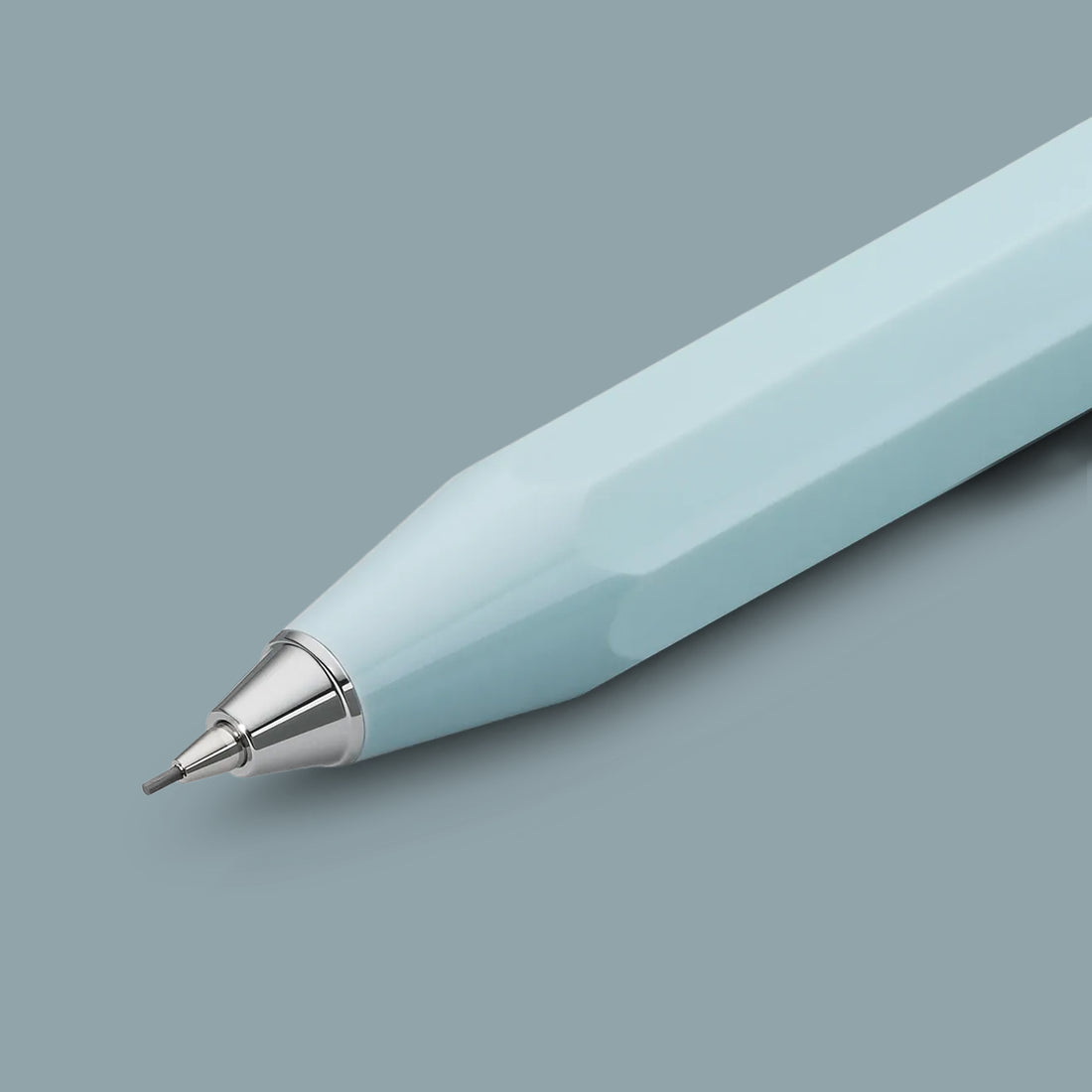 Kaweco Skyline Sport vulpotlood in mint, liggend met de schrijfpunt naar buiten.