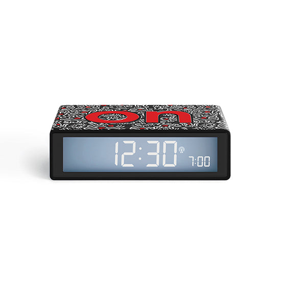 Keith Haring X Lexon Gift Set Love Black│art. LBKH01-BN│Flip+ Wekker met witte achtergrond