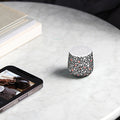 Keith haring X Lexon Gift Set Love White│art. LBKH01-BW│Mino BLuetooth Speaker op marmeren tafeltje