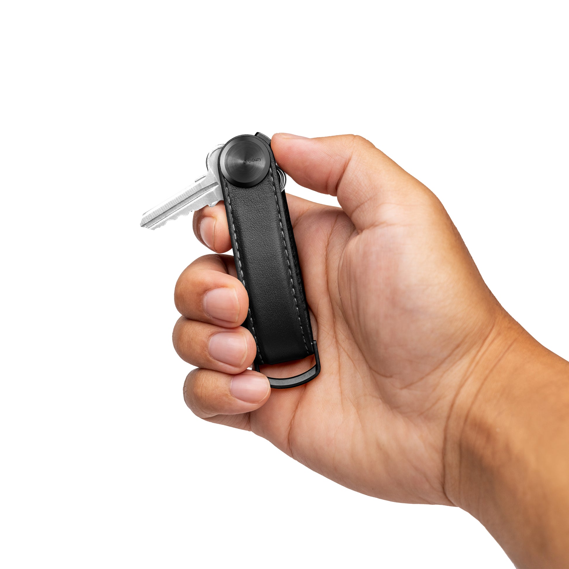 Orbitkey Sleutelhouder Pro Blackout│Key Organiser│art. KPR1-BKT-101│in hand met één uitgevouwen sleutel