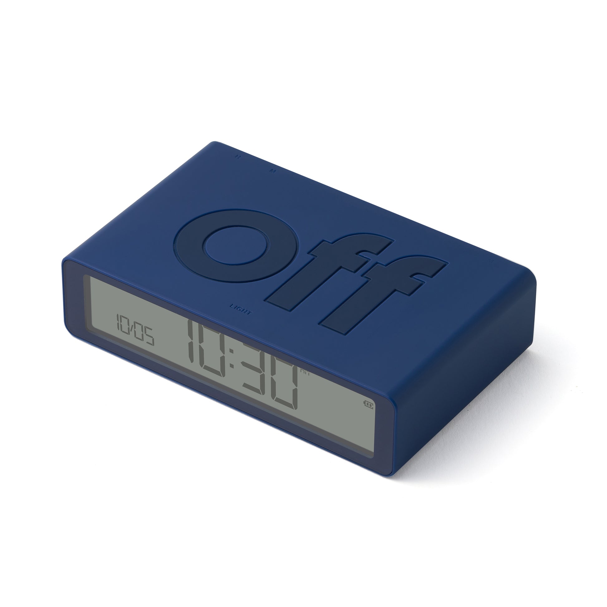 Lexon Flip+ Wekker Donkerblauw│art. LR157DB9│bovenaanzicht schuin met scherm uit en OFF-teken boven