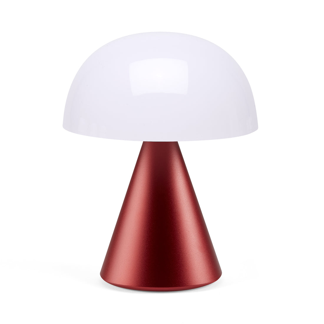 Lexon Mina Large Oplaadbare Tafellamp Donkerrood│art. LH65DR│voorkant met witte achtergrond en warm licht aan